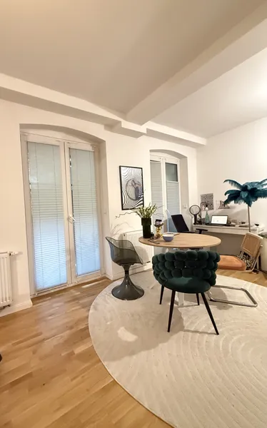 Exklusive, kernsanierte 1-Zimmer-Wohnung mit großer Terrasse — photo 1